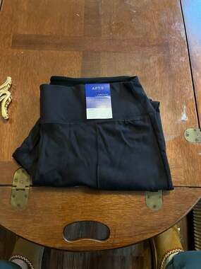 NWT Apt. 9 Women's XX Large Black Ponte Stretch Knit Mid Rise Legging with Tummy